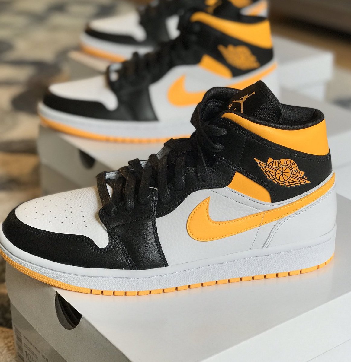 air jordan 1 mid restocks