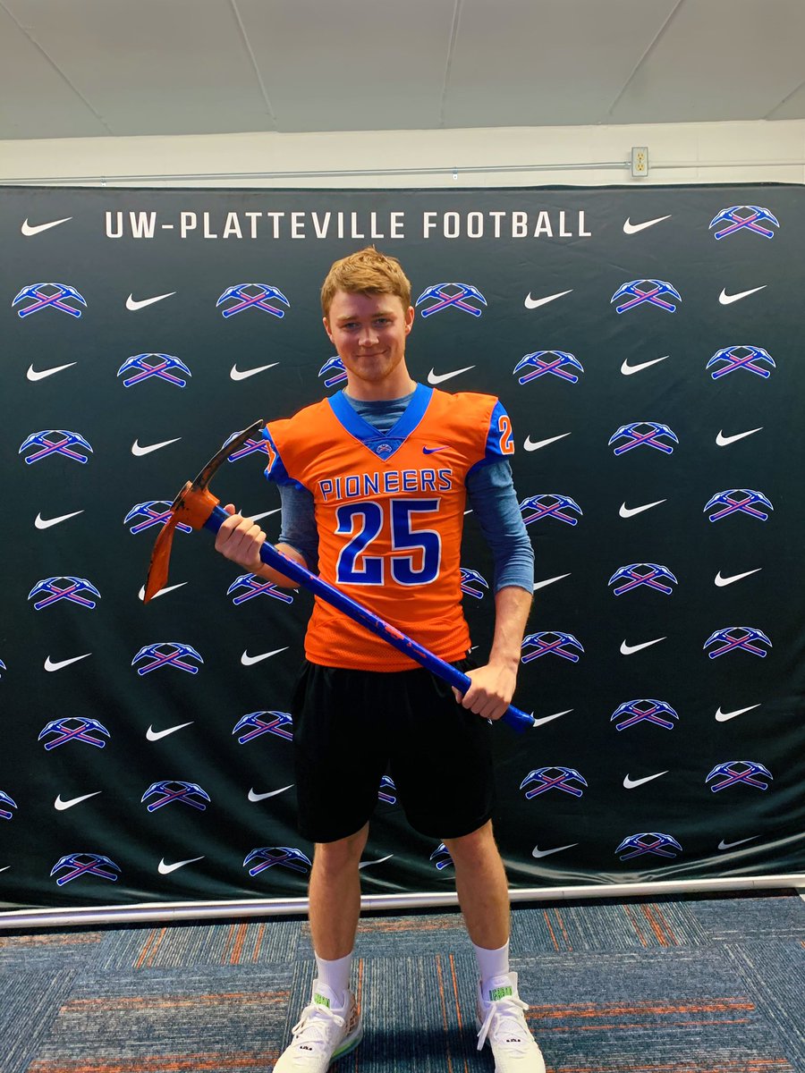 adkison_josh's tweet photo. Blessed to receive an offer from @UWPlattevilleFB! #goneers https://t.co/zL9zm3fmdn
