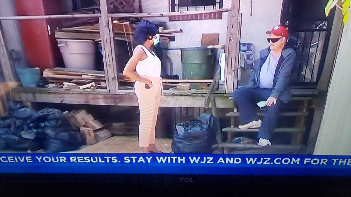 Sherry_LegaC3's tweet photo. BrAva - Ava-joye! @AvajoyeWJZ with a great positive story on neighbors coming together for good in Harwood Community near Charles Village. 🤗 https://t.co/dbvKBOD5v0