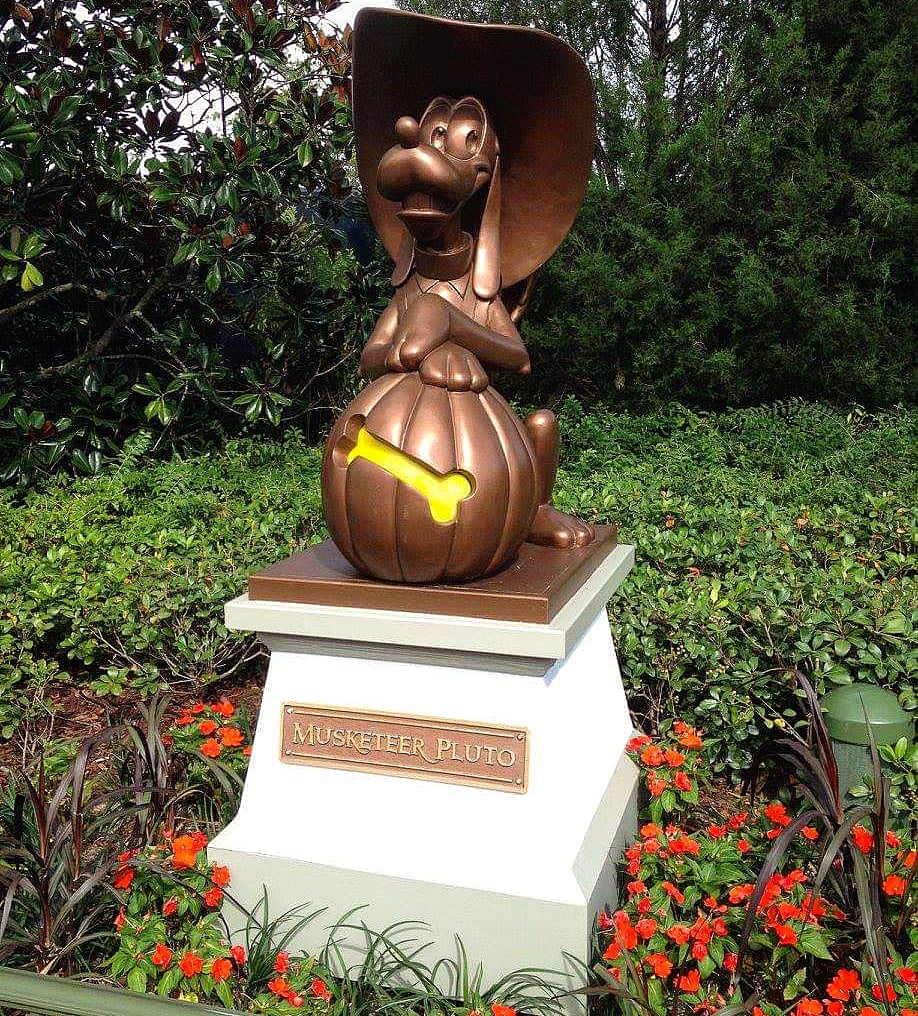 There is no other way to celebrate International Dog Day than with Mickey's pal. Here is Musketeer Pluto from Mickey's Not So Scary Halloween Party 🐶

#internationaldogday #goodboy #pluto #dogsofinstagram #disneydogs #magickingdom #wdw #waltdisneyworld #disneyparks #disney