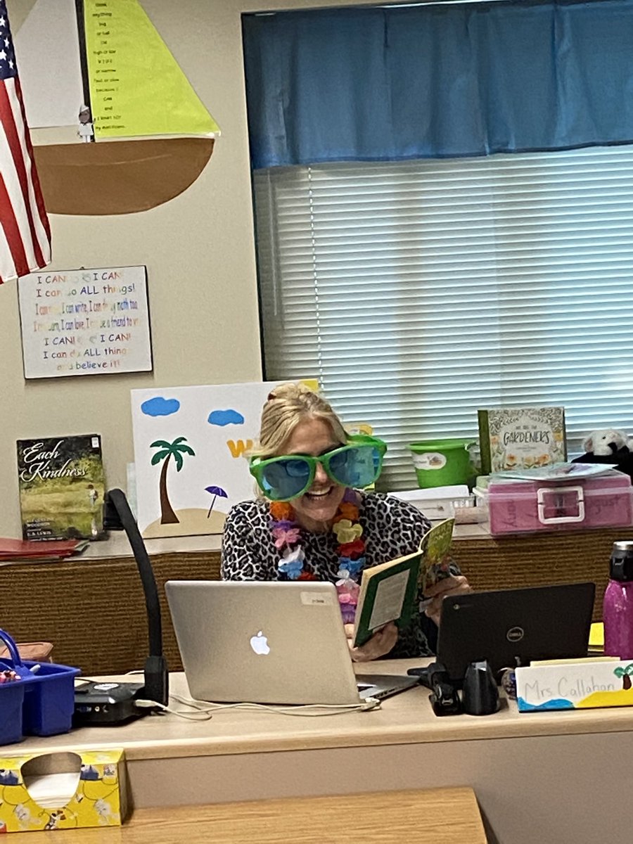RobinLynchOT's tweet photo. Pretty amazing virtual learning happening today at Oak Trace- so blessed to work with amazing teachers!! #OTESacorns #WWSallin https://t.co/hWJ8ca3soK