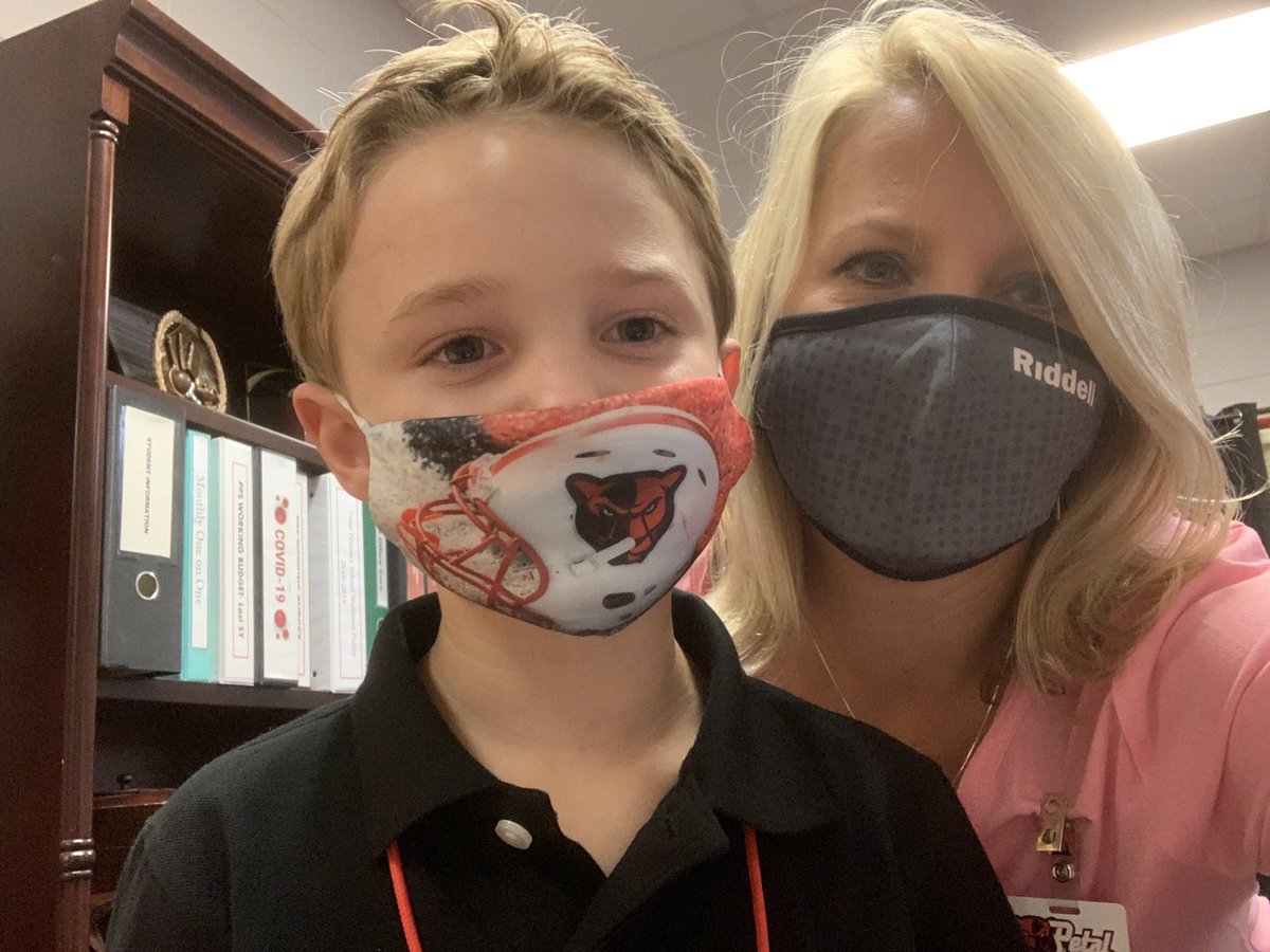 primary_petal's tweet photo. A student came to PE a few minutes late after checking-in (today was his first day of school) &amp; when I walked him over to the class-Ian told him his name &amp; helped him play our game. He stayed near him so the student would know what to do. Way to be a friend! #goodnewscalloftheday https://t.co/IiwrZKg6Ox