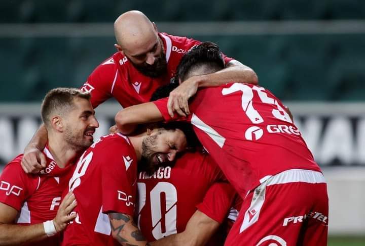_AndreouA's tweet photo. Ευχαριστώ μάγκες @OMONOIAfootball ☘️☘️☘️ https://t.co/B3BwKlzbpi