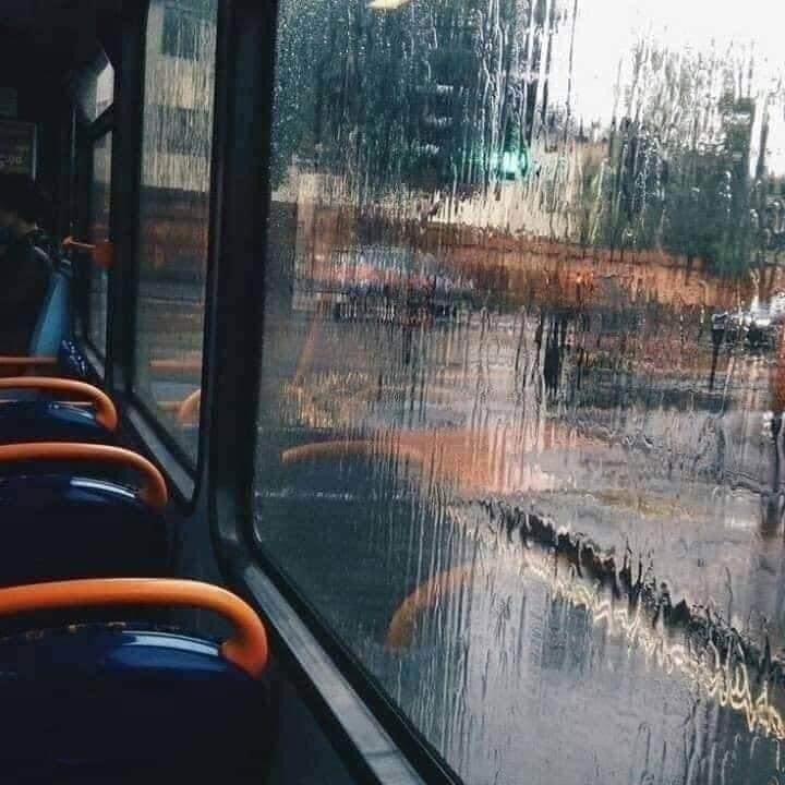 Anas_Elwerfaly's tweet photo. يتعافى المرء إذا عاد الشتاء ..🌧 

وين الناس اللي تحب الشتاء ✨💕 https://t.co/6YUG4yt1sE