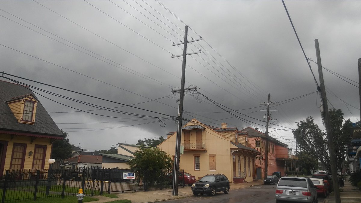 Rain bands from Laura over the 7th Ward in NOLA around 3:30pm. I have never seen a rain band that big with my own eyes.