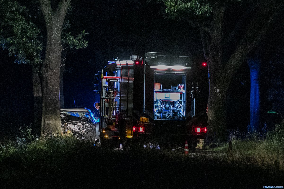 Dode en 4 gewonden bij ernstig ongeval in Markelo -..