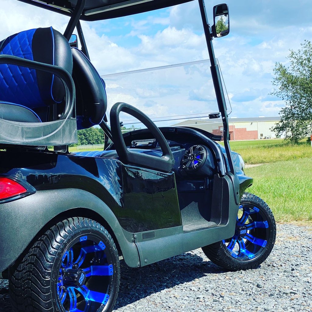 SportzSouthern's tweet photo. 2018 Club Car Precedent with the NEW Phoenix Body Kit
@SportzSouthern @RHOX21237 @GolfCarOptions @GolfDigest @liftedgolfcarts https://t.co/dcQ6GW1ydN