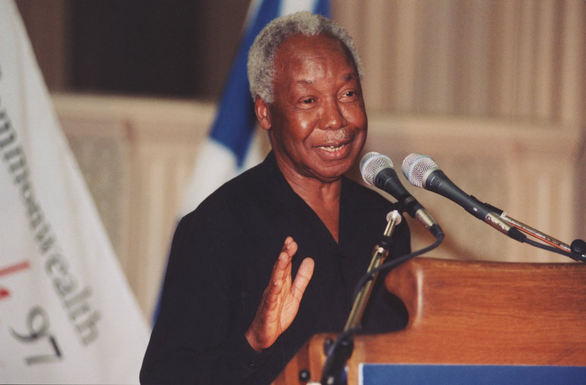 NUKUU YA LEO: "Utii ukizidi unakuwa uoga, Uoga huzaa unafiki na kujipendekeza, Mwisho wake ni mauti" 

                       ~ Julius K. Nyerere.