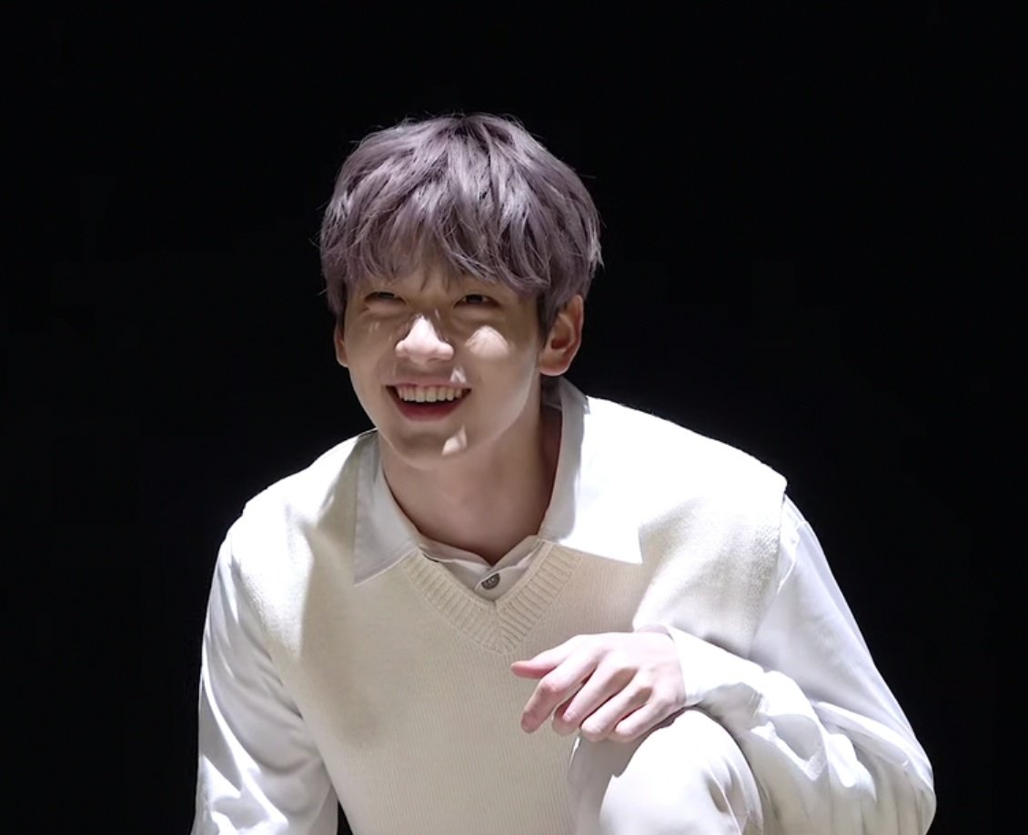 can't stop laughing bcos lidol hueningkai is too adorable @TXT_members  @TXT_bighit