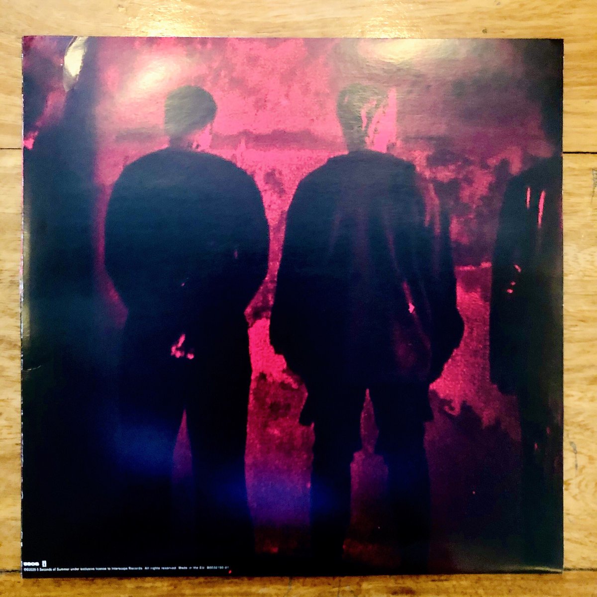 ghost_of_L0U's tweet photo. Also, icydk, the LP sleeve decided on Malum rights .
#teethCALM #REDSOSHASTEETH https://t.co/3DWmYsiDBz
