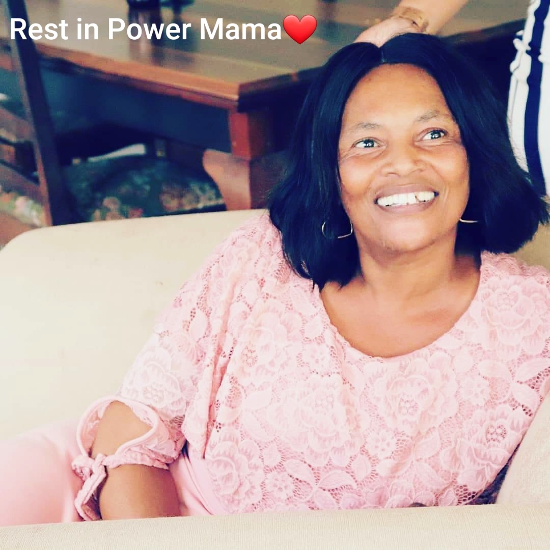 Mydali_Lebeko's tweet image. My beautiful Zulu Queen. 💔💔😭😭😭I hope you are at peace Mama. I need the strength right now for my brother and I don&apos;t know what to do 😭😭😭😭😭 Nothing makes sense. Nobody prepared me for this kind of pain. I love you and always will. My first God of reference. #RIPSbosh