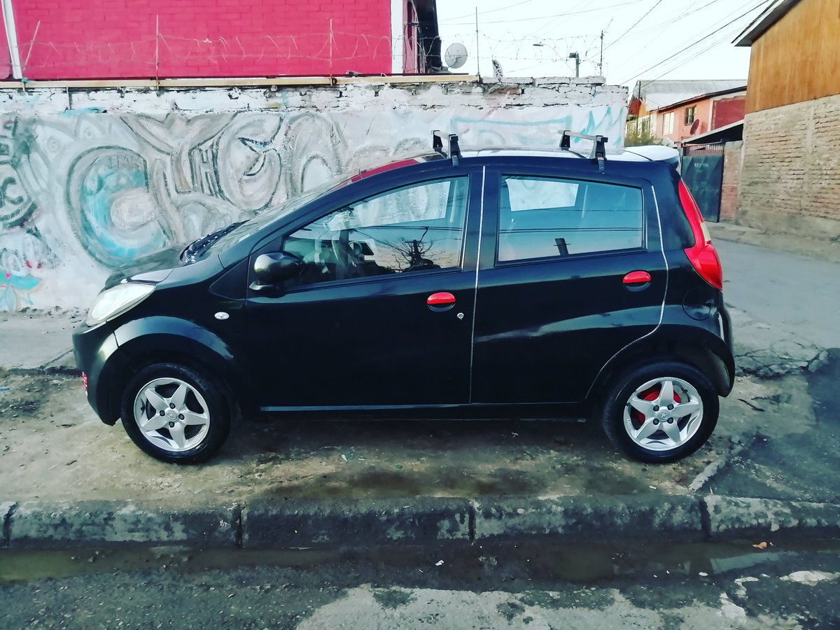 eduardogz2012's tweet photo. Hoy se fue mi negrito... Gracias por todas las alegrías que nos diste y la utilidad a mi familia... Te quisimos tanto y ahora solo esperamos n que la familia que te adoptó te cuide tabn.... Abrazos mi negro ✌🏻😢🚗 @jac #autosjac #miprimerauto https://t.co/XIzToydlEI