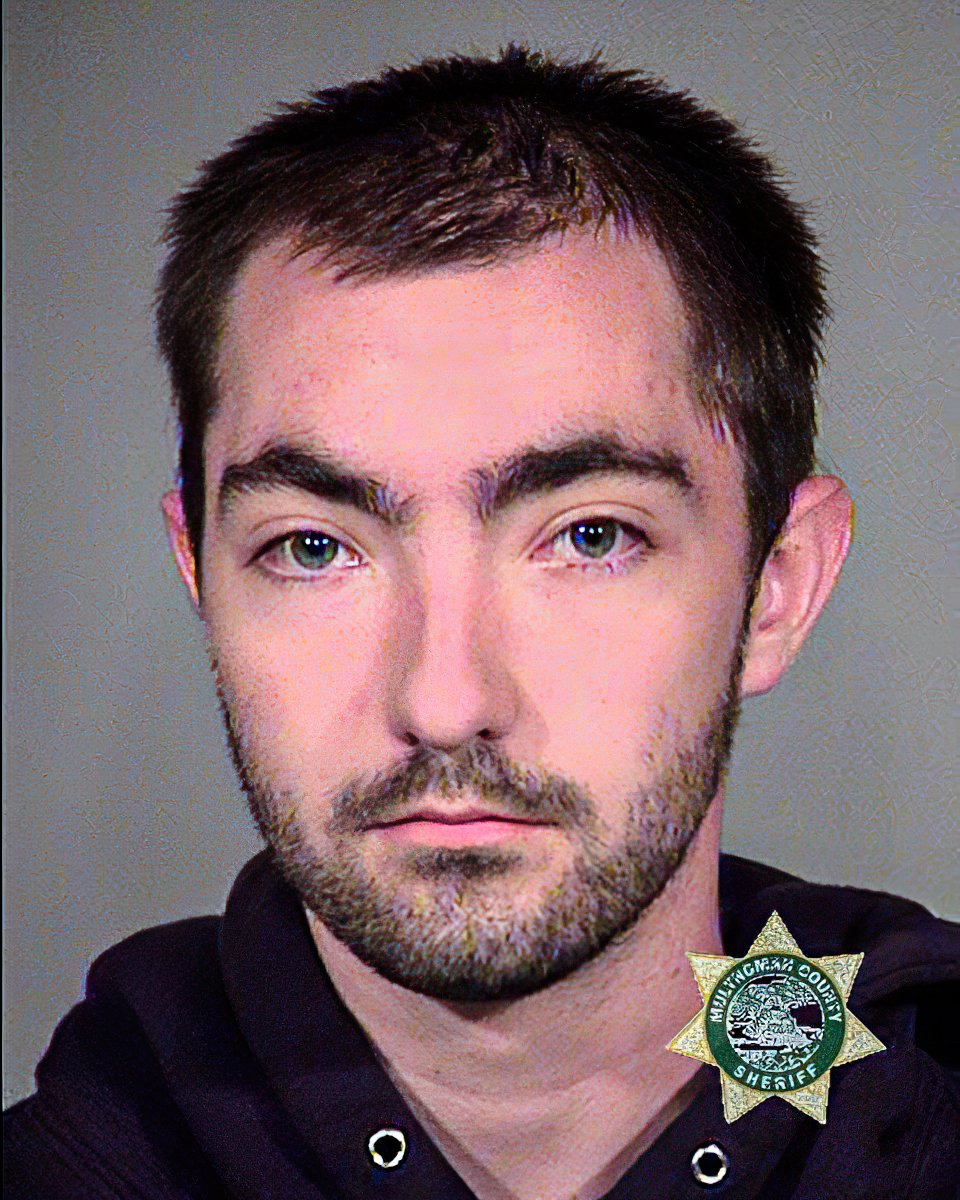 These two were arrested at the violent Portland  #antifa riot & charged w/multiple criminal offenses. They were quickly released without bail.Uto Iha, 40, of Portland https://archive.vn/vmNMv Logan A. Vetter, 21, of Troutdale, Ore.  https://archive.vn/IbsZb   #PortlandMugshots