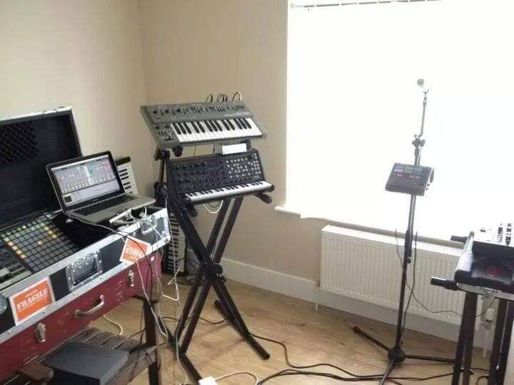 ANTONGAUNA's tweet photo. @elonmusk @elonmusk Amazing! Do you even @KorgUSA?
#KorgPoly800
#RetroSounds
#PolyphonicAnalogSynthesizer https://t.co/kfBYZUxvWc