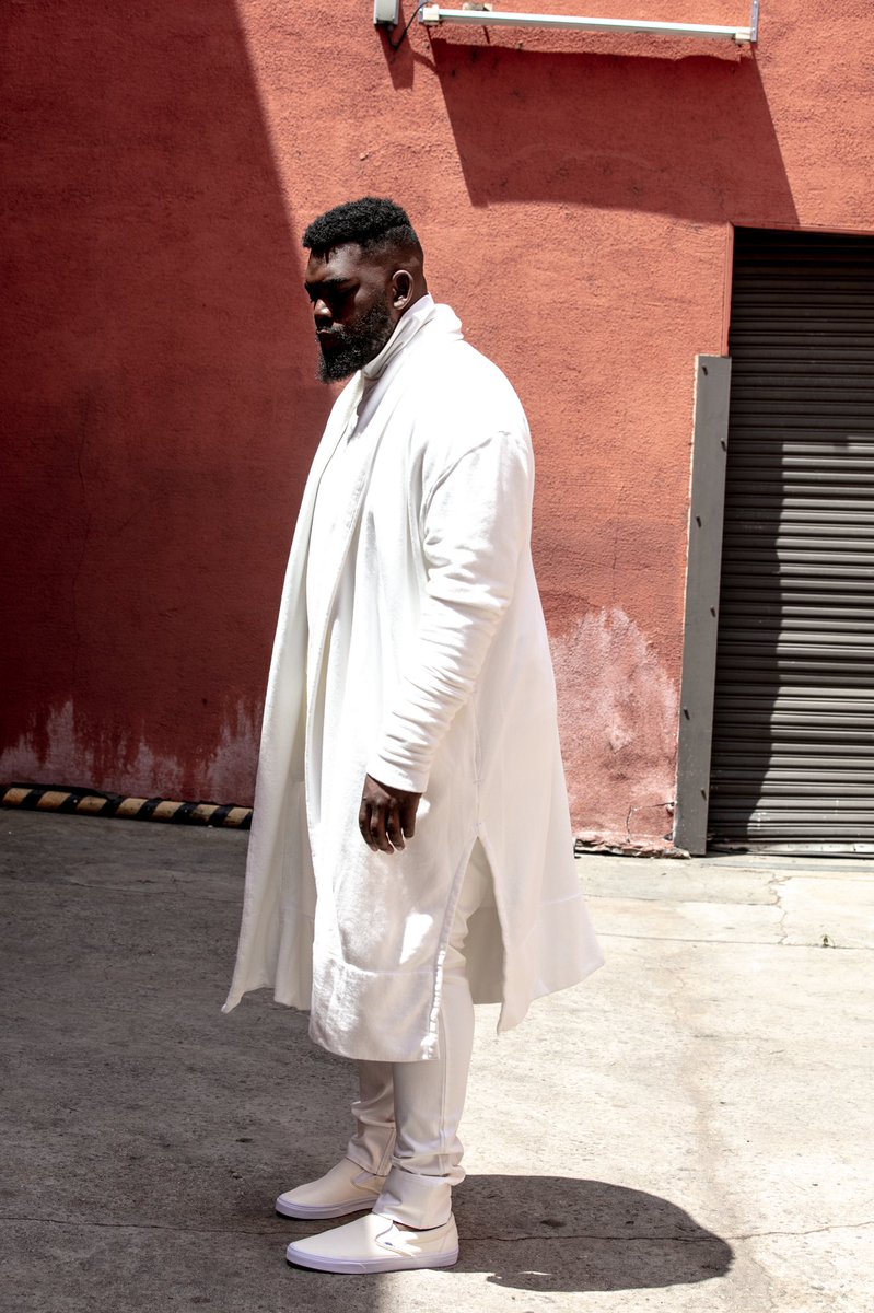 KingWaka_'s tweet image. The green mile but make it godly. 

Oublier - Core 2 🕊