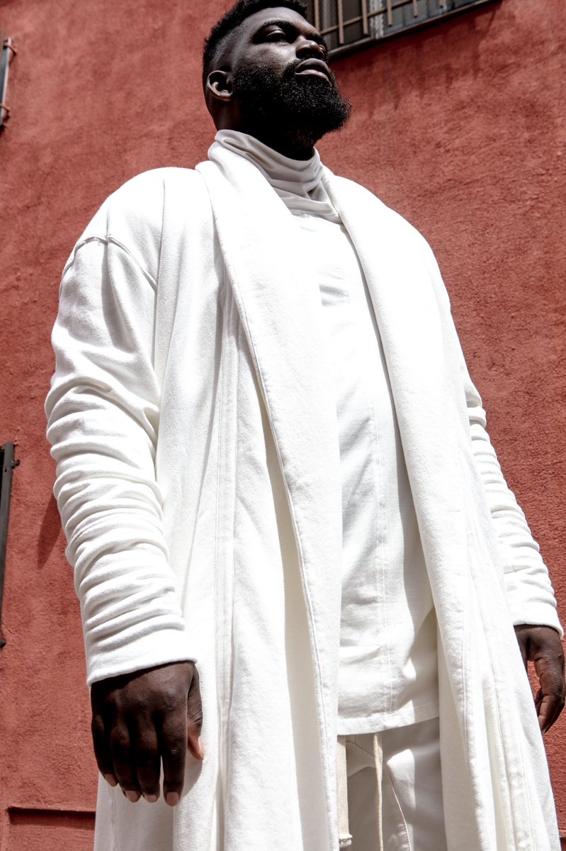 KingWaka_'s tweet image. The green mile but make it godly. 

Oublier - Core 2 🕊