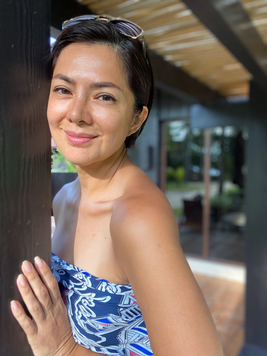 alicedixson's tweet photo. My secret to an even bronze glow is Sunblock &amp; Glutathione 🥰✨

#Kanebo #KaneboPH #KaneboPhilippines https://t.co/SVJ9Ty5Znx