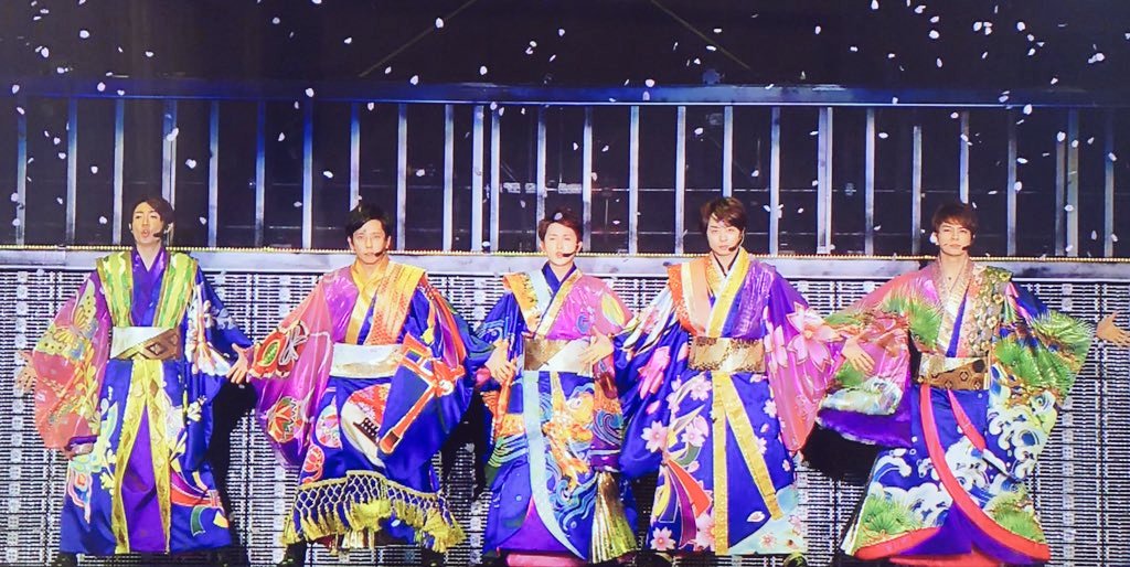 D12- Favourite Arashi costume. If I have to choose, my favourite will be these two. The see transparent costumes for is the most iconic for them & sexyKimono: Japanese guys looks the best in their traditional costume and they looks so dazzling in it