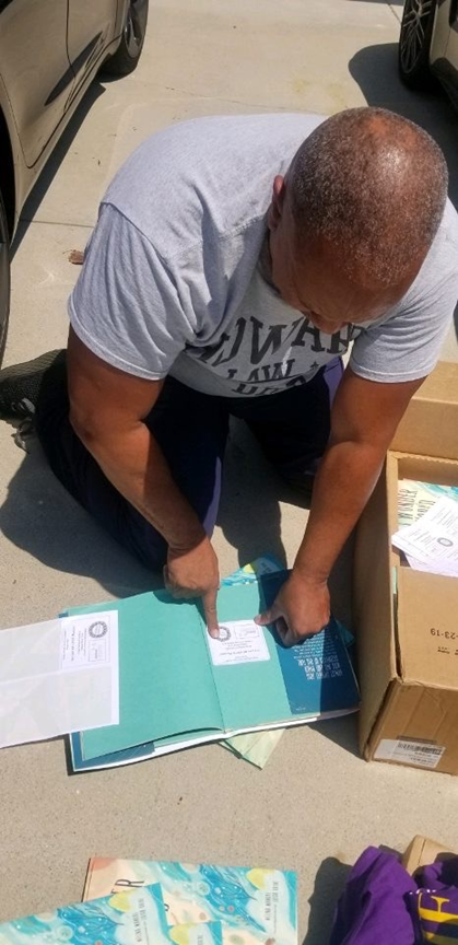 TabahaniBC's tweet photo. Providing books for our Babies that will be more than just a learning tool. These books will expand their boundaries, engage, educate and challenge them.  @TabahaniBC #BridgeBuildersLA 
#TabahaniReads #TabahaniCares
#TabahaniAssaultOnLiteracy #zetarho https://t.co/sIsptPq3ZC