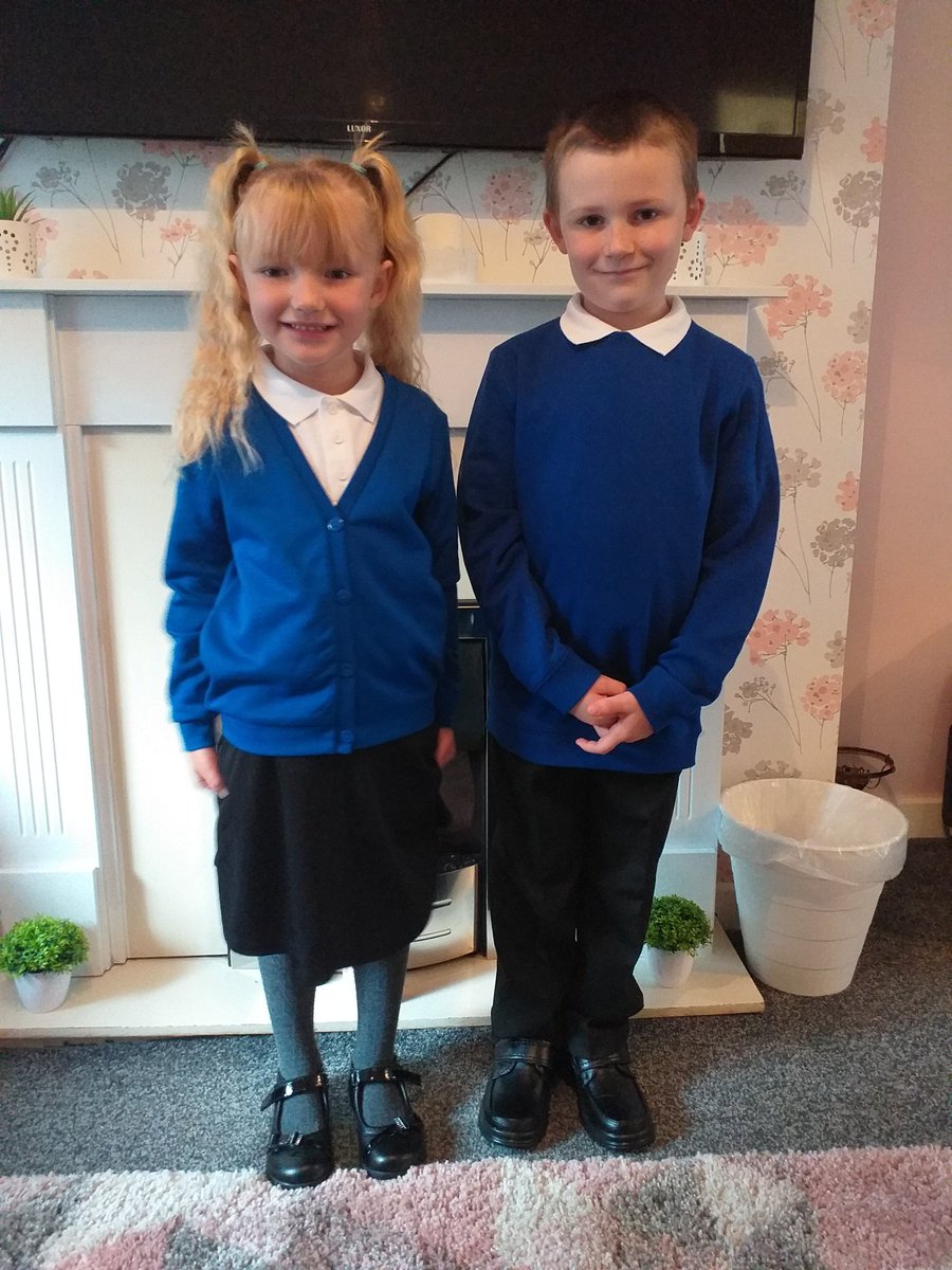 BeckiWalker13's tweet photo. Fs1+year 1
Fs2+year 2
Year 1+ year 3 
😍😍😍😍 https://t.co/18Q3cMdbkG