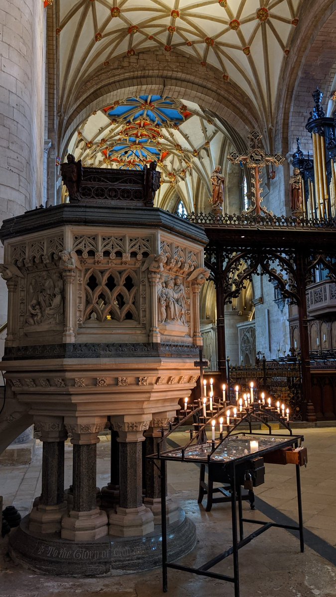 All of this to say: Tewkesbury Abbey is an Absolute Stunner. I fully intend to return and climb the tower, as well as loiter in all the side chapels and chantry chapels that are currently off limits because plague. There's medieval paint back there and I will not be kept from it!