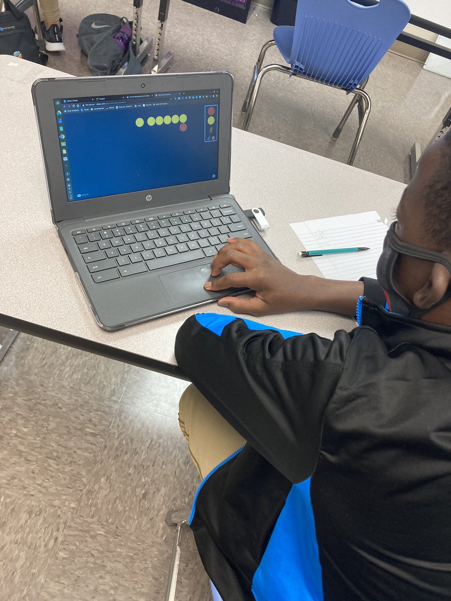 Ss using @DidaxEducation virtual manipulatives to solve problems. We love these two color counters! @dms_tcboe @TCBOE