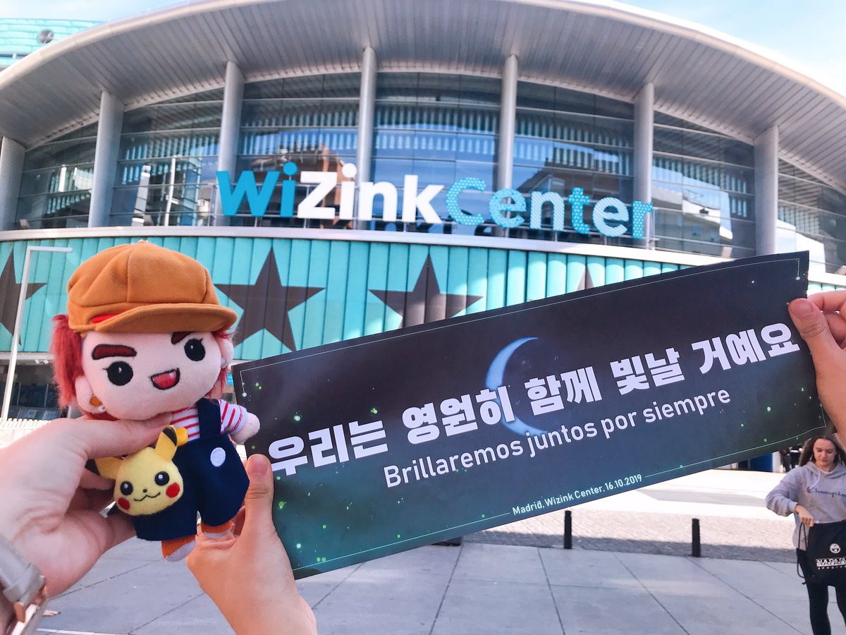 🥰❤️マクお誕生日おめでとう❤️🎊

マクちゃんはこの先ずっと私にとってナンバーワンのプロアイドル😉💓
アイドルとしても人としても本当に魅力的でいつまでも大好きです😊

スペインで見た7人の姿が忘れられないからまた絶対会いに行くね！

#ForeverWithMarkTuanDay
#아가새의소중한마크_생일축하해