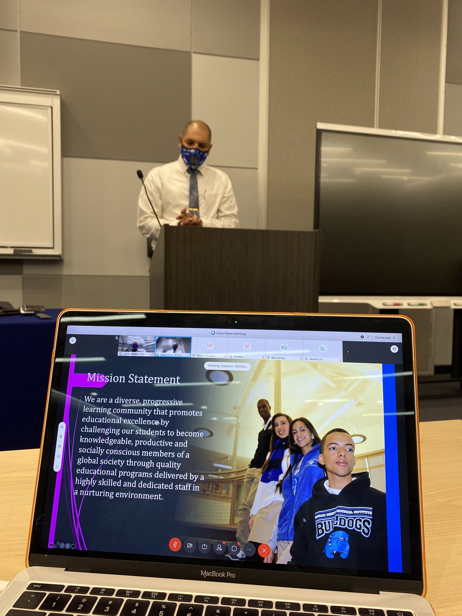 DcLstem's tweet photo. Principal Johnson aka @Arc_of_Progress presenting synchronously and asynchronously to our DCL STEM 2021 staff #returntolearn #pctvs https://t.co/8YIRHpCIM9