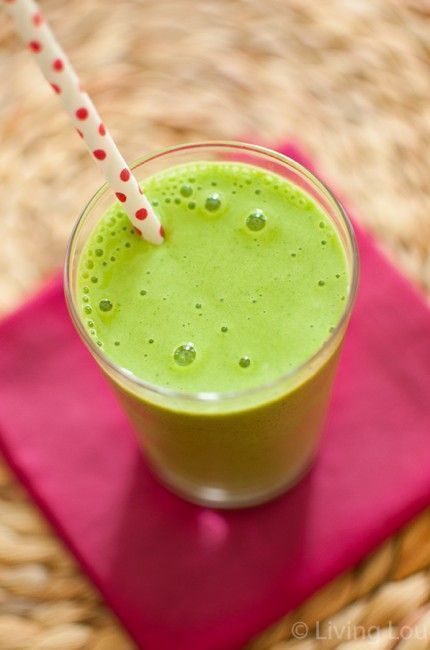 Living_Lou's tweet image. Kickstart your day with a terrific smoothie!

Choose from spinach-coconut water, ginger-tropical fruit, chocolate-banana or blueberry-banana buff.ly/2zaQWTq
#ad #smoothie