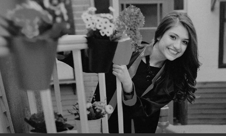 Bir Türk vatandaşı olarak #AybükeYalçın’ların canına kast edenleri ve onların ardındaki detsekçilerini bu topraklarda istemiyorum...

Yaşasaydı bugün 26. yaş gününü kutlayacaktı.