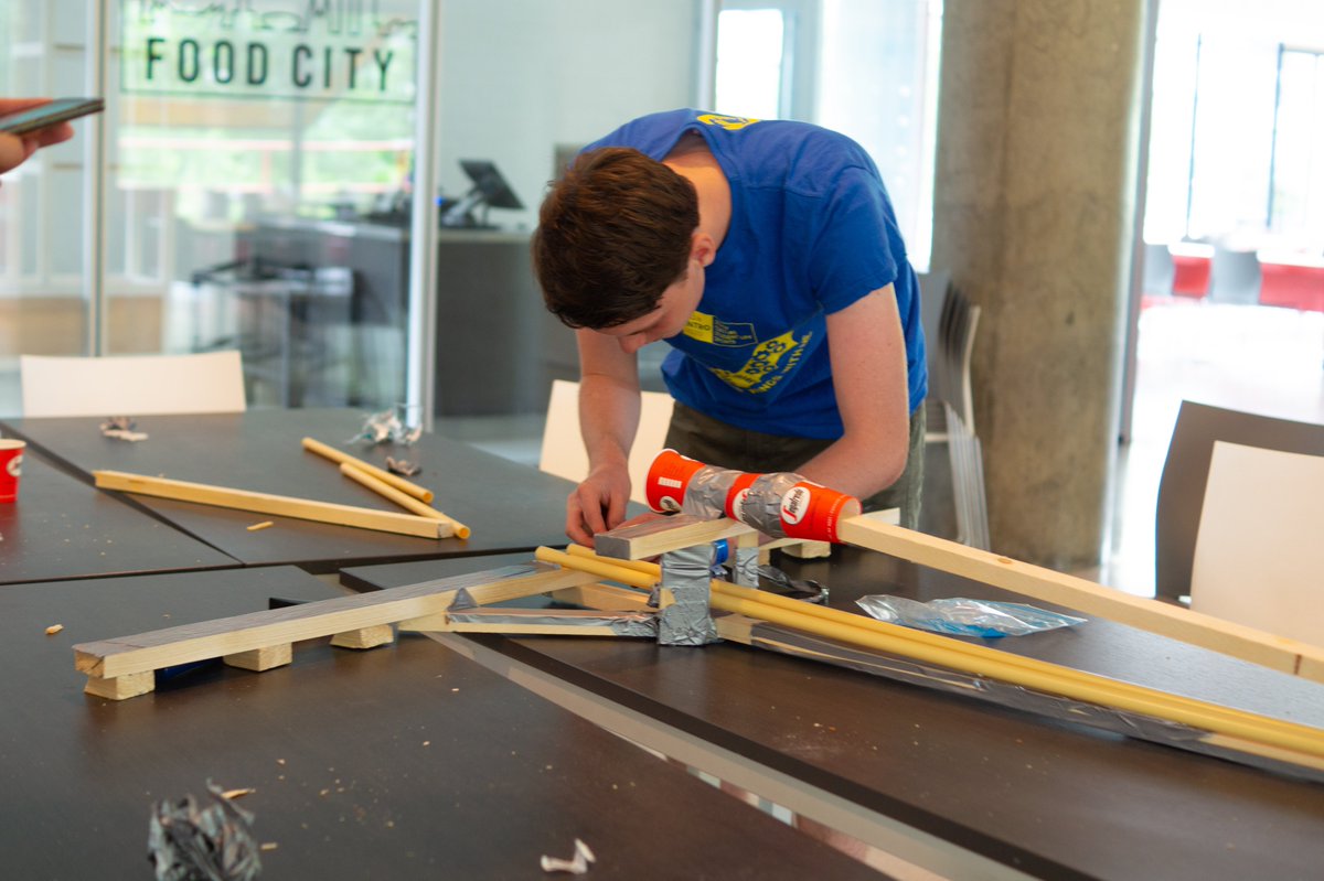 SiouxSource's tweet image. Together with the student associations, Sioux Technologies managed to organize an instructive and fun introduction-activity last week. Of course with the appropriate distance.
#introweek #siouxtechnologies #webringhightechtolife #studentlife #eindhoven #enschede #intro2020