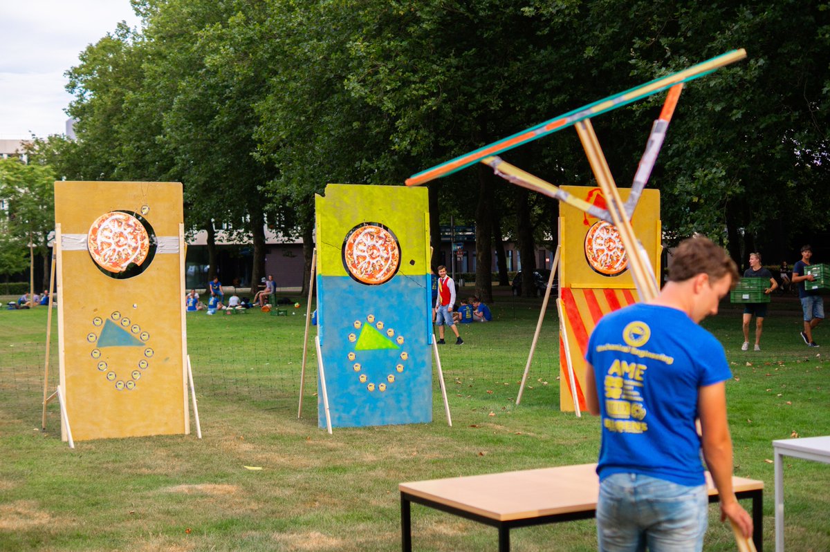 SiouxSource's tweet image. Together with the student associations, Sioux Technologies managed to organize an instructive and fun introduction-activity last week. Of course with the appropriate distance.
#introweek #siouxtechnologies #webringhightechtolife #studentlife #eindhoven #enschede #intro2020