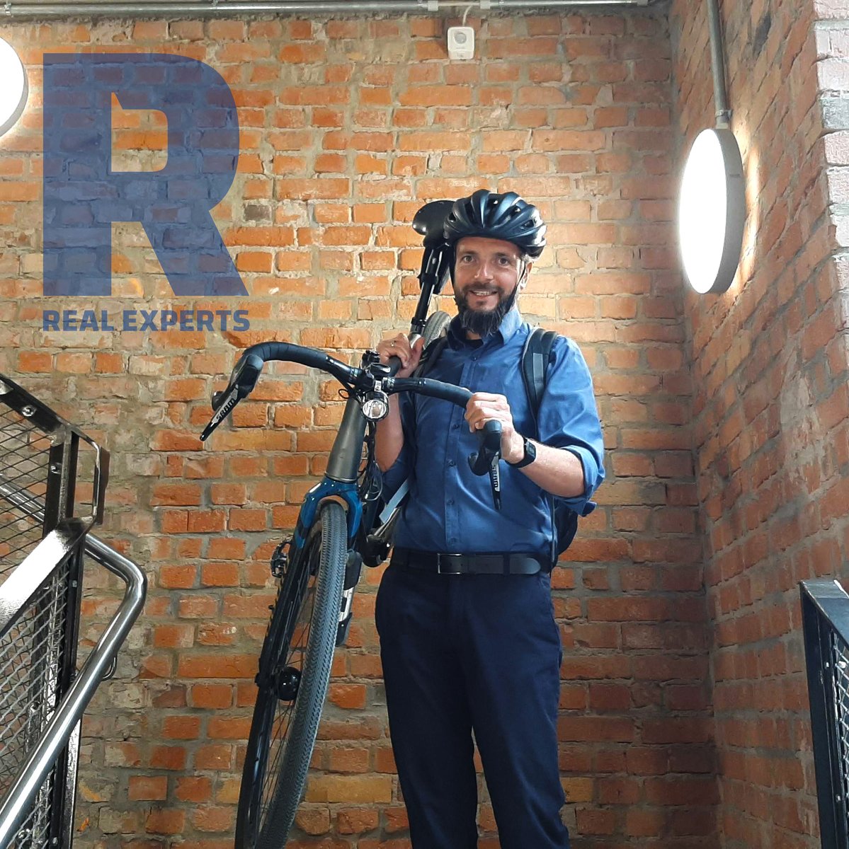 Wenn der Geschäftsführer persönlich zu einem Termin mit dem besonderen Kunden BIKE24 kommt, dann natürlich nur mit dem edlen Dienstwagen von Niner Bikes ! Velophile Beziehungen in Dreden!
#Fahrrad, #Jobrad, #Bikesharing; seid ihr mit diesen Themen im Arbeitalltag vertraut?