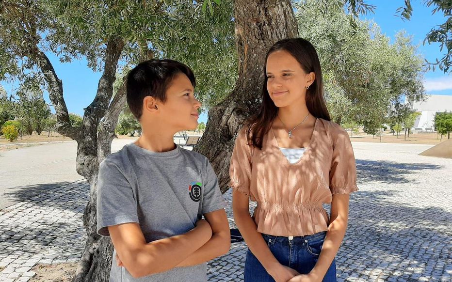 le_Parisien's tweet image. Six adolescents portugais attaquent en justice 33 Etats, dont la France,  qu'ils jugent responsables de l'aggravation de la crise climatique et d'avoir mis en danger l'avenir de leur génération &amp;gt; leparisien.fr/environnement/…