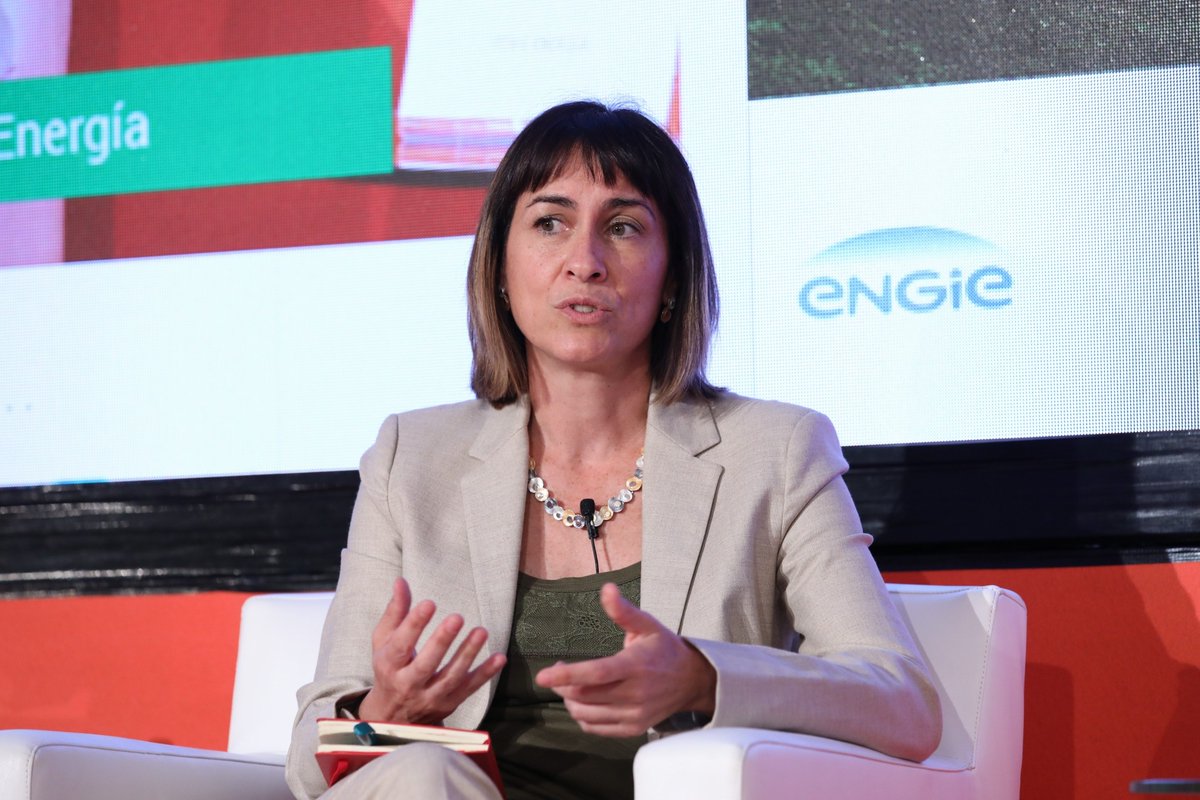 🌱🔸'La transición energética, clave en la recuperación tras el #covid_19'

🗣️Paula Román, <a href="/fenieenergia/">Feníe Energía</a>: "No hemos querido estar lejos del cliente. Hemos tenido que tomar medidas, más allá de las tomadas por el Gobierno, para actuar en esta pandemia".

eleconomista.es/energia/notici…