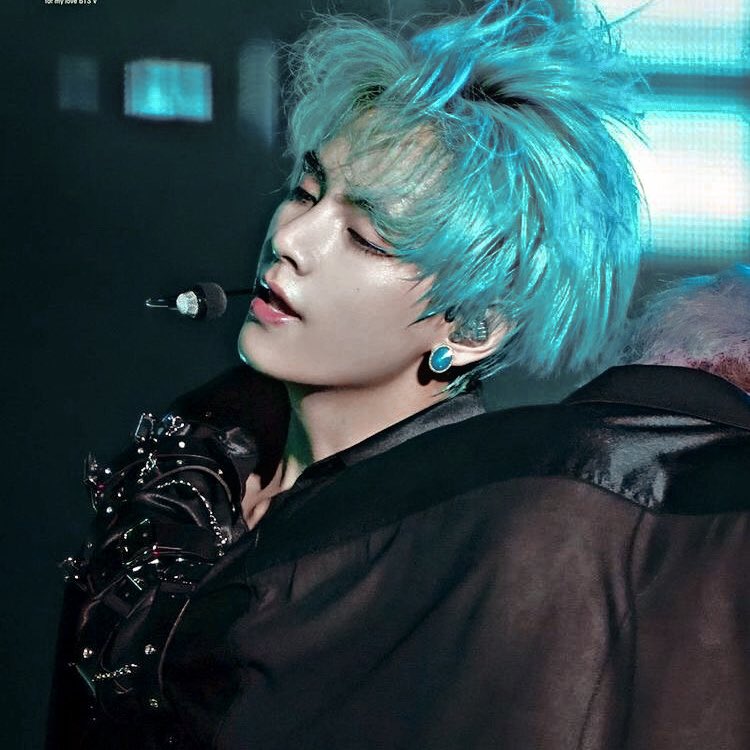 Taehyung’s stage presence ; a mfing thread