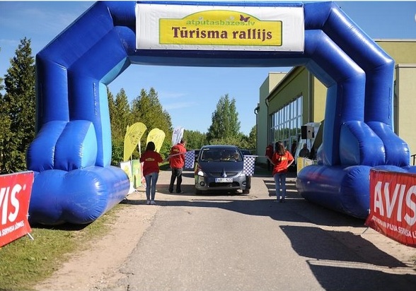 TRallijs's tweet photo. Tas bija aizraujoši – Amatas tūrisma rallijā meklējām Kūkāļa ezeru un Amatas izteku  https://t.co/RCELI0QfUr https://t.co/WK0x0l2kYQ