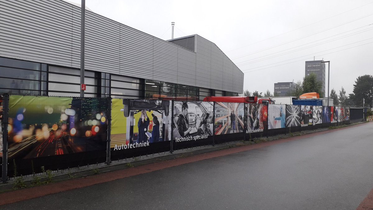 CiskadeGroot's tweet photo. Erg mooi. Strak en opvallend! @NP_AUTenLOG @Noorderpoort #duurzamemobiliteit https://t.co/RAumtYpCfJ