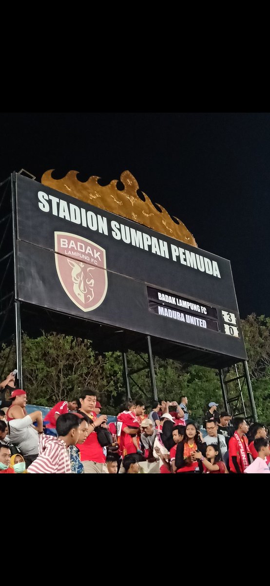 robbymuchtar's tweet photo. @BLFCofficial @SunprideID Skor akhir
BLFC 3 : 0 Madura United
#17hariSejarahBLFC #17KandangBLFC
#17SunprideBLFC @sunprideid https://t.co/vjopiI7Tlr