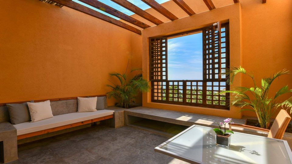 Private, secluded, and most certainly boasting beautiful views of the Dead Sea; all balconies of our various rooms and suites.
#kempinski #kempinskiishtar #discoveryloyalty  #deadsea #luxurytravel