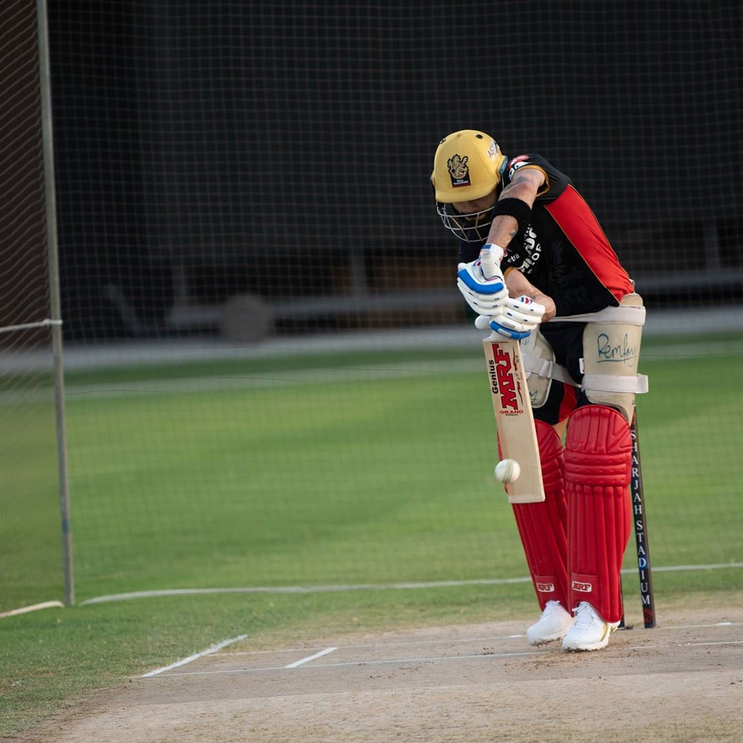 Troll_VKH's tweet photo. Focus Like Our Captain @imVkohli  For Next Six Hours 🙏❤️

#WeLoveRCB | @RCBTweets https://t.co/wbupGdMgjX
