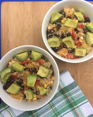 Quinoa Black Bean &amp; Orange Salad with Chili Lime Dressing
(topped with avocado!).  Here's a new recipe that's totally delicious, plant-based, and full of great nutrition!!!
lizpearson.com/quinoa-black-b…