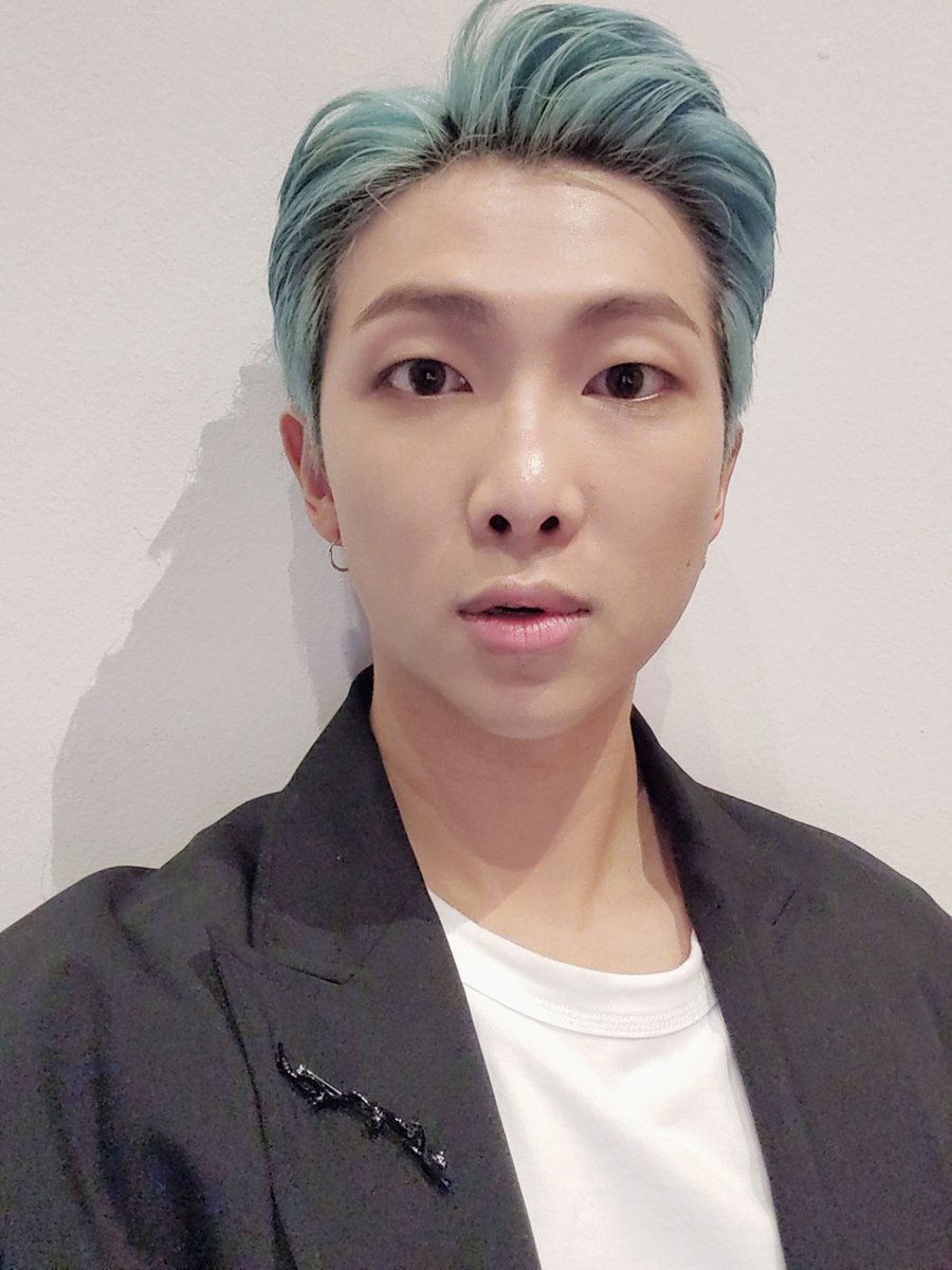 BTS_RM_OFFICIAL's tweet photo. BOOM https://t.co/9LPuVMsOBu