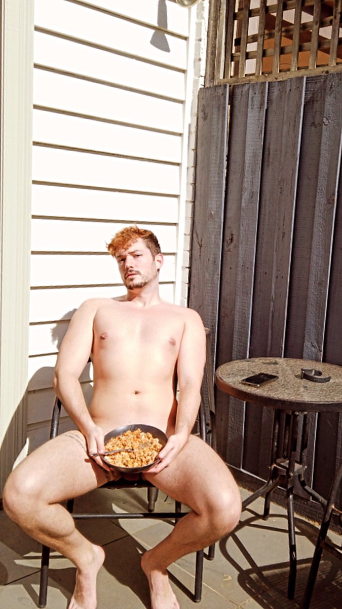 unfilteredlee's tweet photo. Lunch in the sun, serving need-a-haircut-and-tan Lockdown Meh-ness
#notsorry #lockdown2020 #gayguy #gayguyproblems #gayiso #gaymelbourne #gaynaked #lunch https://t.co/Z6uKN9X9C5