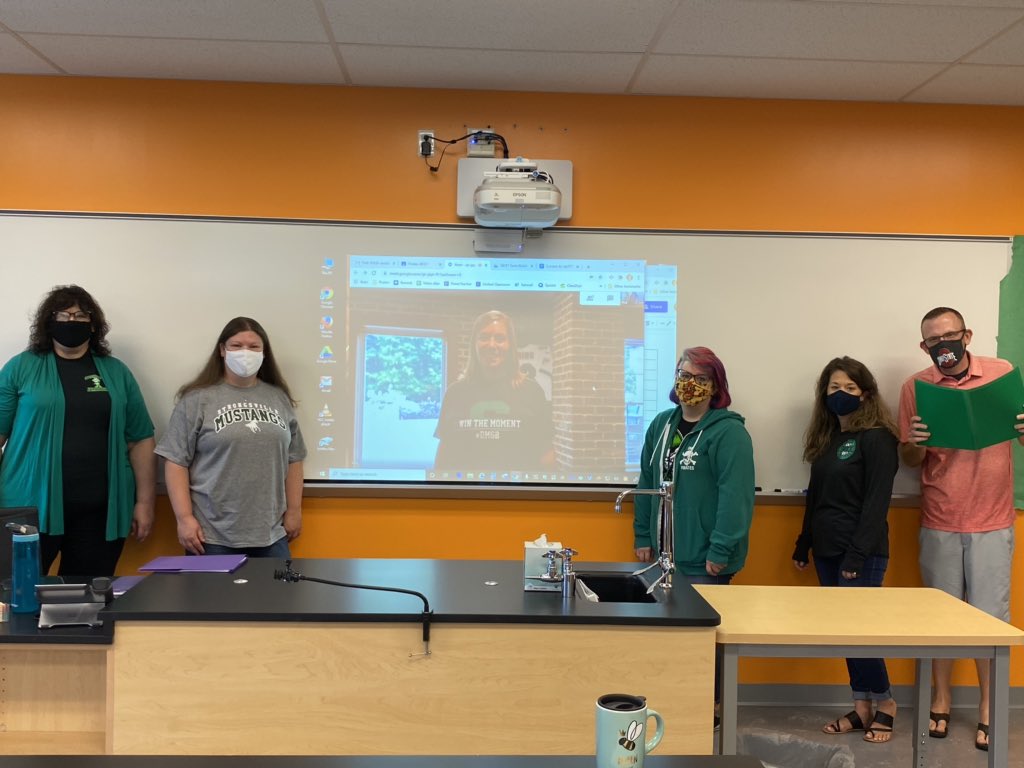 SMS virtual Green and White spirit day! 8th grade teachers showing Mustang Spirit!! #MiddleMustangs