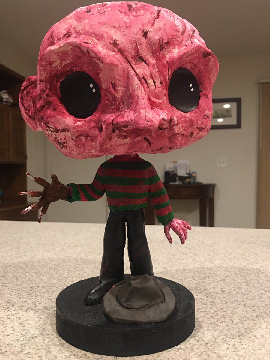 PostmortemCust1's tweet photo. Here are last 3 10โ custom @funko pops I have created #thecrookedman #freddy #captspaulding https://t.co/axMor97dpW