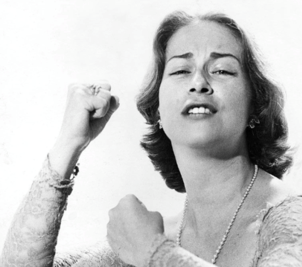 JulioPerezLuna's tweet image. Hoy, 3SET2020, #ChabucaGranda cumpliría 100 años. Con este hilo hago un repaso a su discografía, una obra que, si fuera más conocida, se entendería por qué Chabuca no debería ser catalogada como una cantautora de “música criolla”. Fue muchísimo más. #ChabucaDiscos #Chabuca100