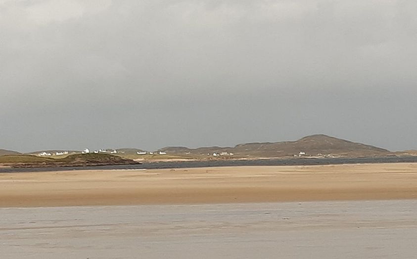 Great walk on Magheraclogher Beach this morning #gweedore #gaothdobhair Stay safe everyone.