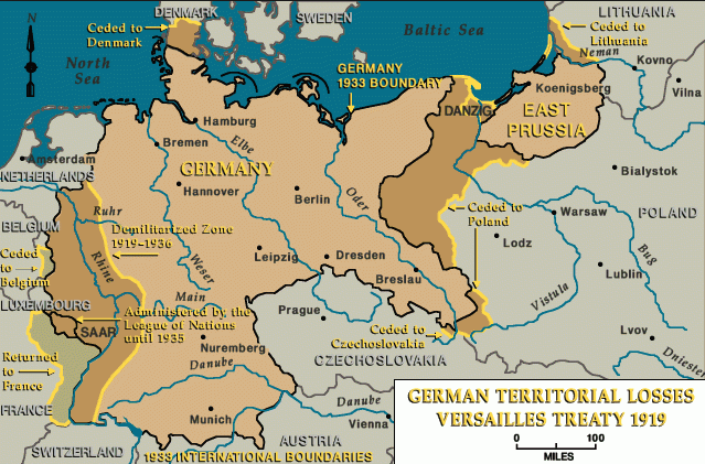 En el Tratado de Versalles, una Alemania paralizada fue dividida por la Élite Global, sin oposición de los nuevos líderes de Weimar. Después de volver a trazar las fronteras, aproximadamente siete millones de alemanes vivían bajo ocupación extranjera en países vecinos.