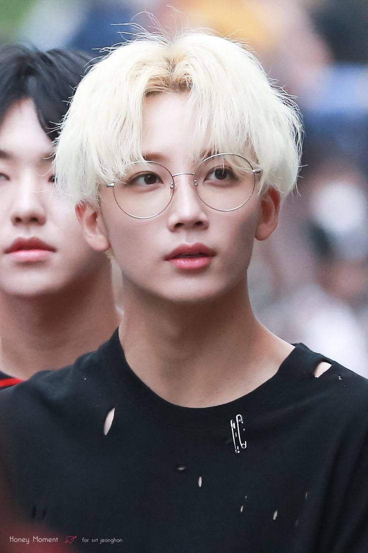 BLONDE HAIRED JEONGHANA thread;